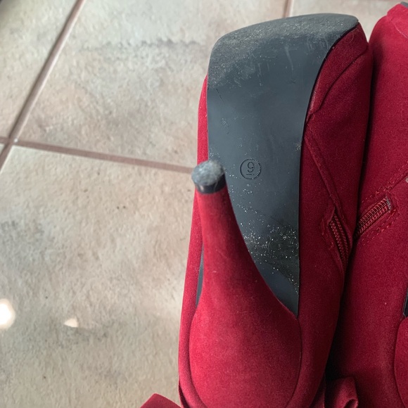 COPY - Charming Charlie Bow Booties - Picture 5 of 8